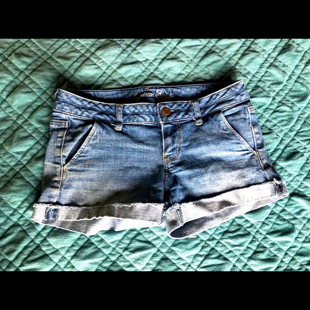 Size 4 AE Jean Shorts